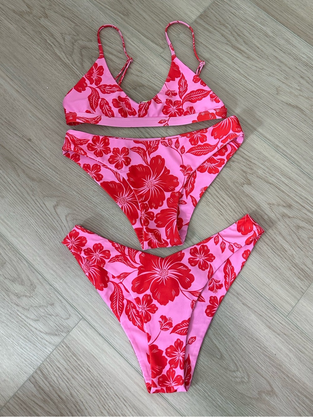 Pink & Red Floral Bikini Set kulani kini S